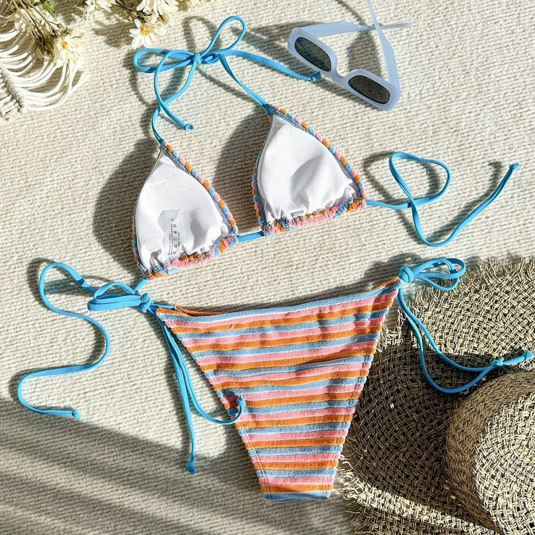 Dame bikini model med legende stribemønster Skovae