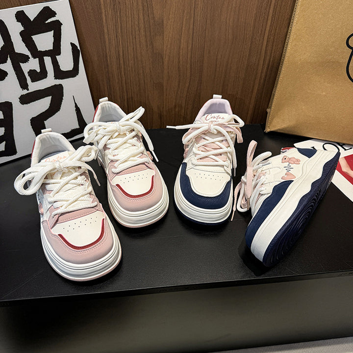 Dame Sportive Sneakers med forstærket sålprofil og trendy design Stilla
