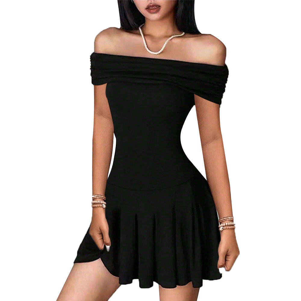 Femme Off-Shoulder Rüsch Mini Kjole Stilla
