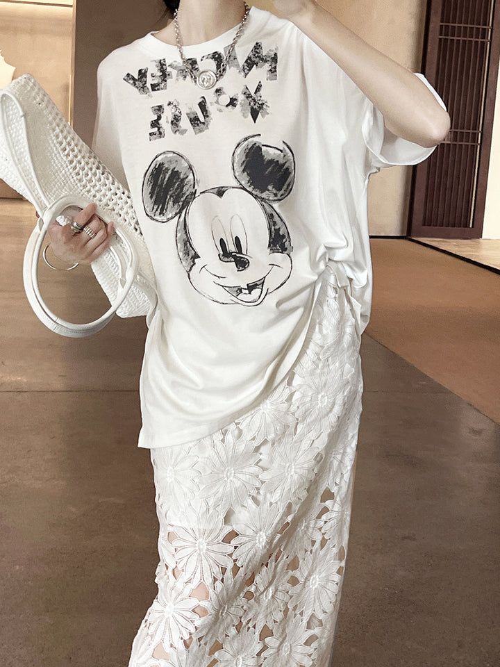 Dame T-shirt med unikt Mickey Mouse tryk og afslappet snit Stilla