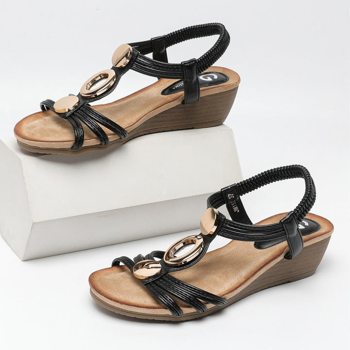 Dame Wedge-sandaler med elegante accenter og fleksibel pasform Stilla