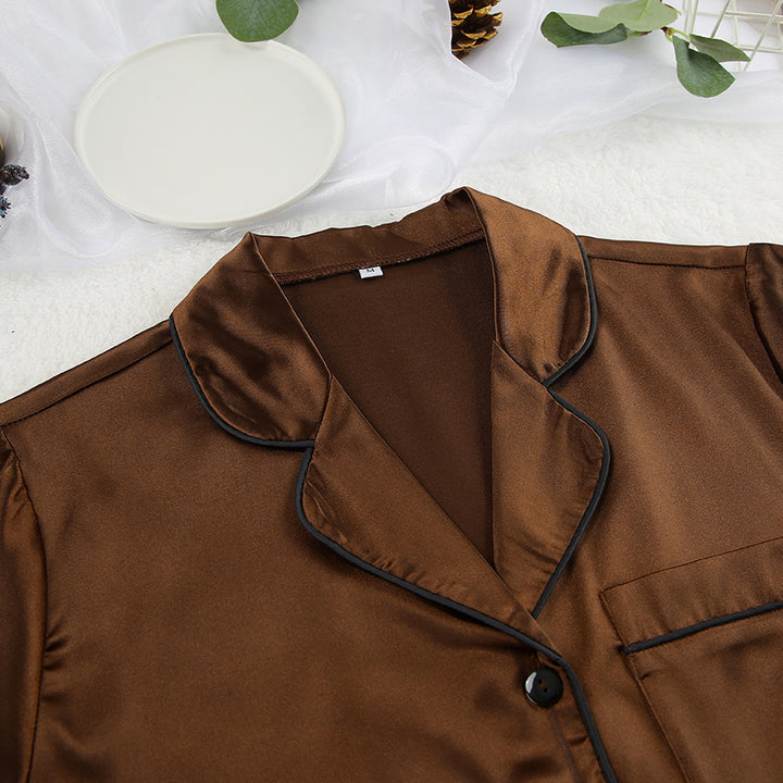 Dame Satin Kort-Pyjamasæt med elegant knaplukning og elastisk talje Stilla