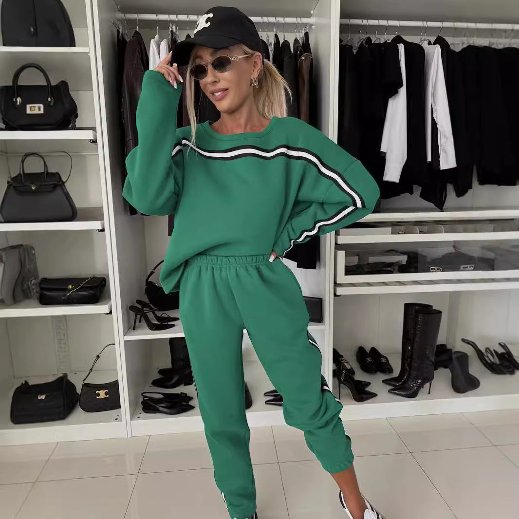 Kvindernes sporty loungewear sæt med elegant snit og høj talje Skovae