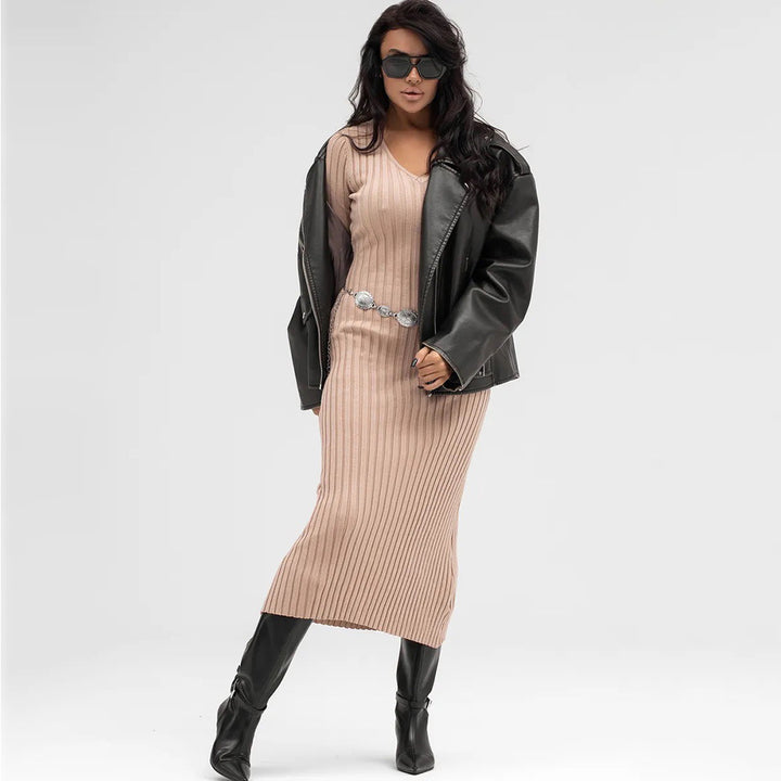 Femme Ribstrik Bodycon Midi Kjole med dyb V-udskæring Stilla