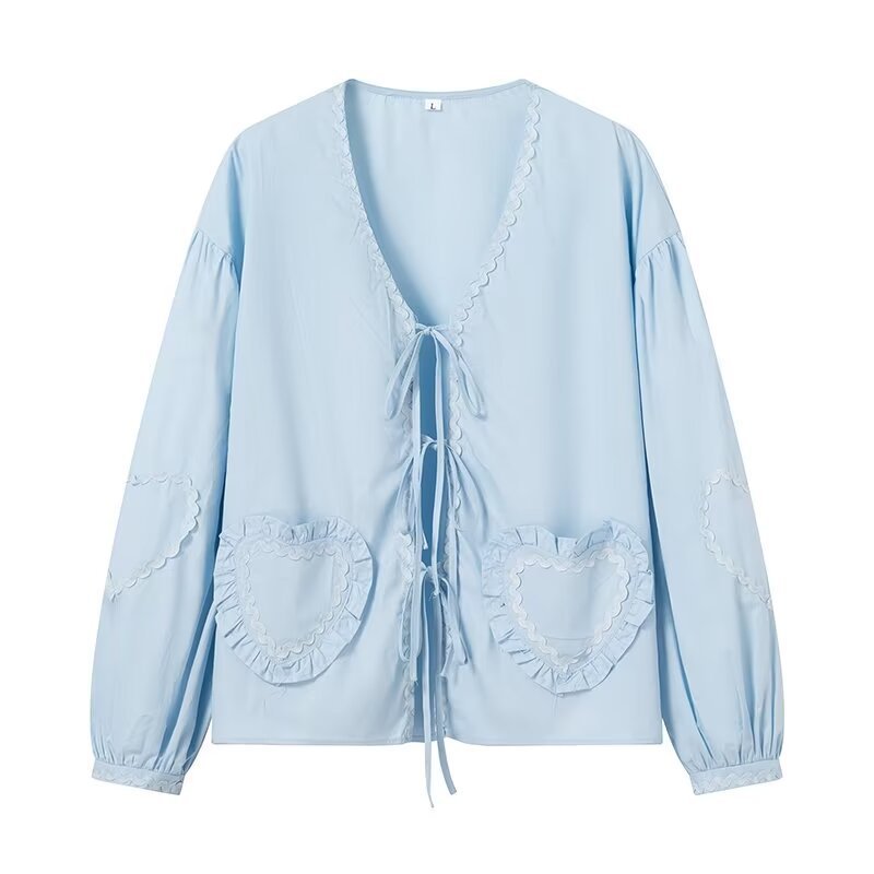 Dame Leges Bluse med Hjerteapplikationer og Volantdetaljer Stilla