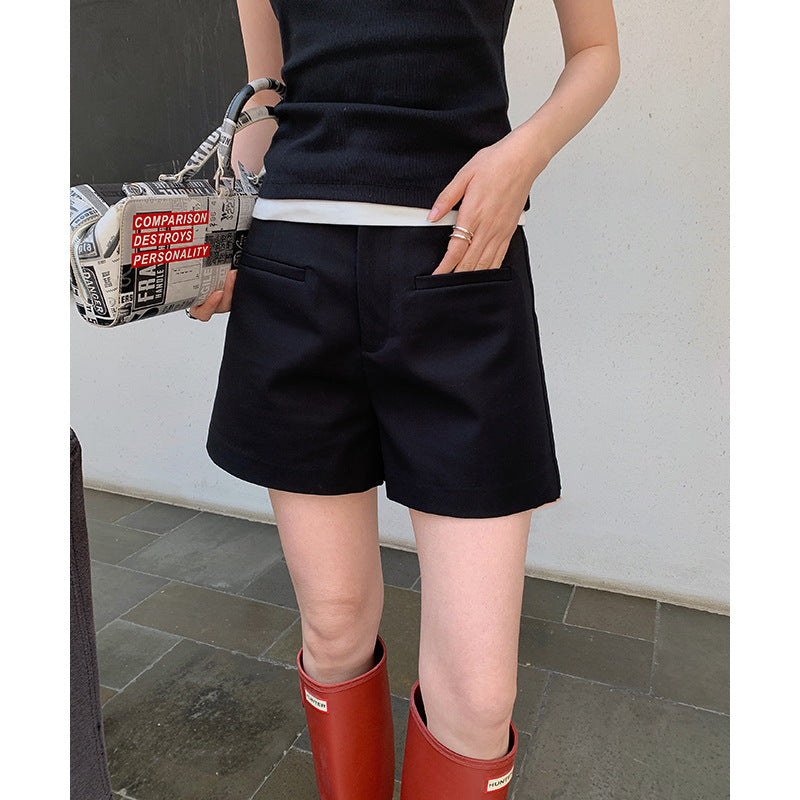 Dame Bermuda-shorts med sidelommer og smart snit Stilla