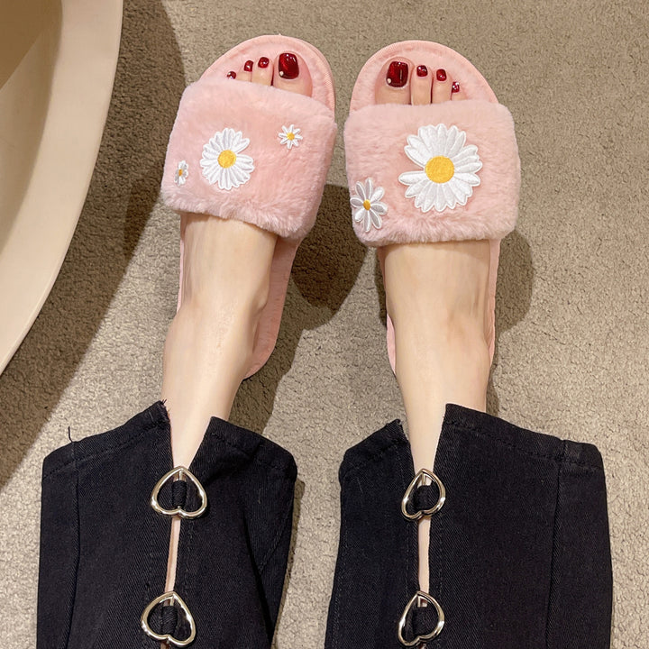 Dame Fuzzy Pantofler med blomsterapplikationer og komfortabelt fodseng Stilla