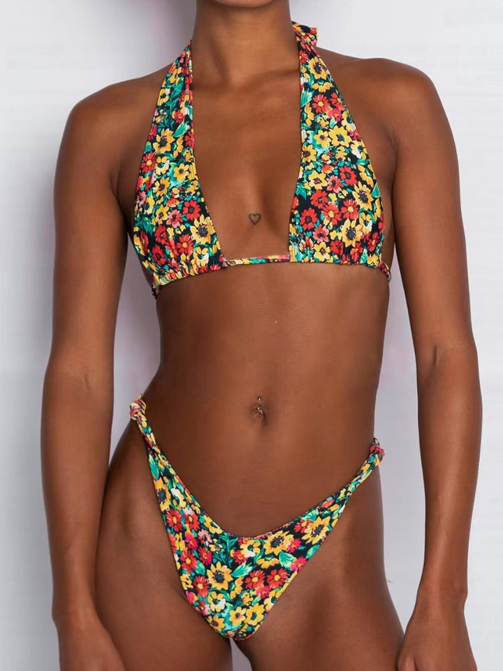 Dame triangel-bikini med dyb uddannelse og blomsterprint Skovae