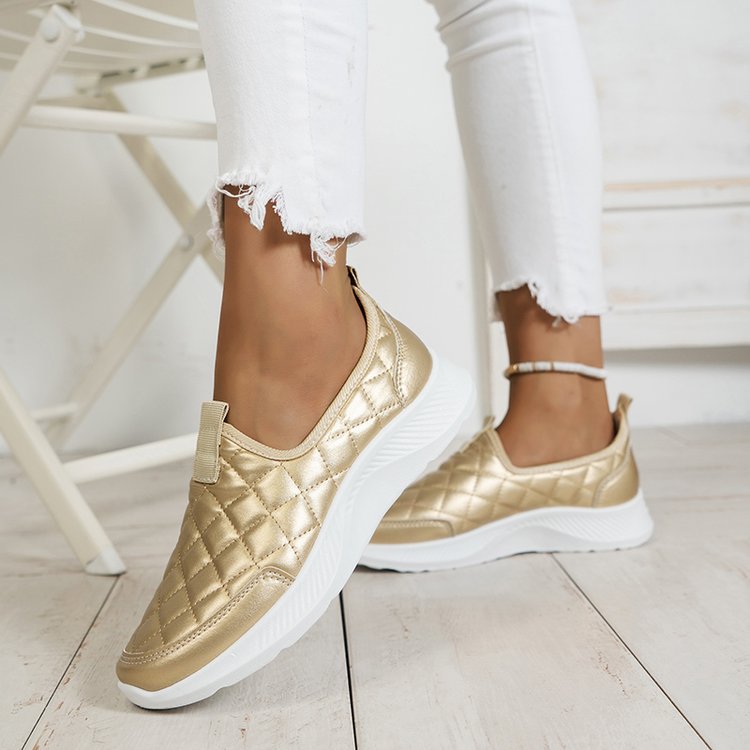 Dame Slip-On Sneakers med moderne quilt design og skridsikker sål Stilla