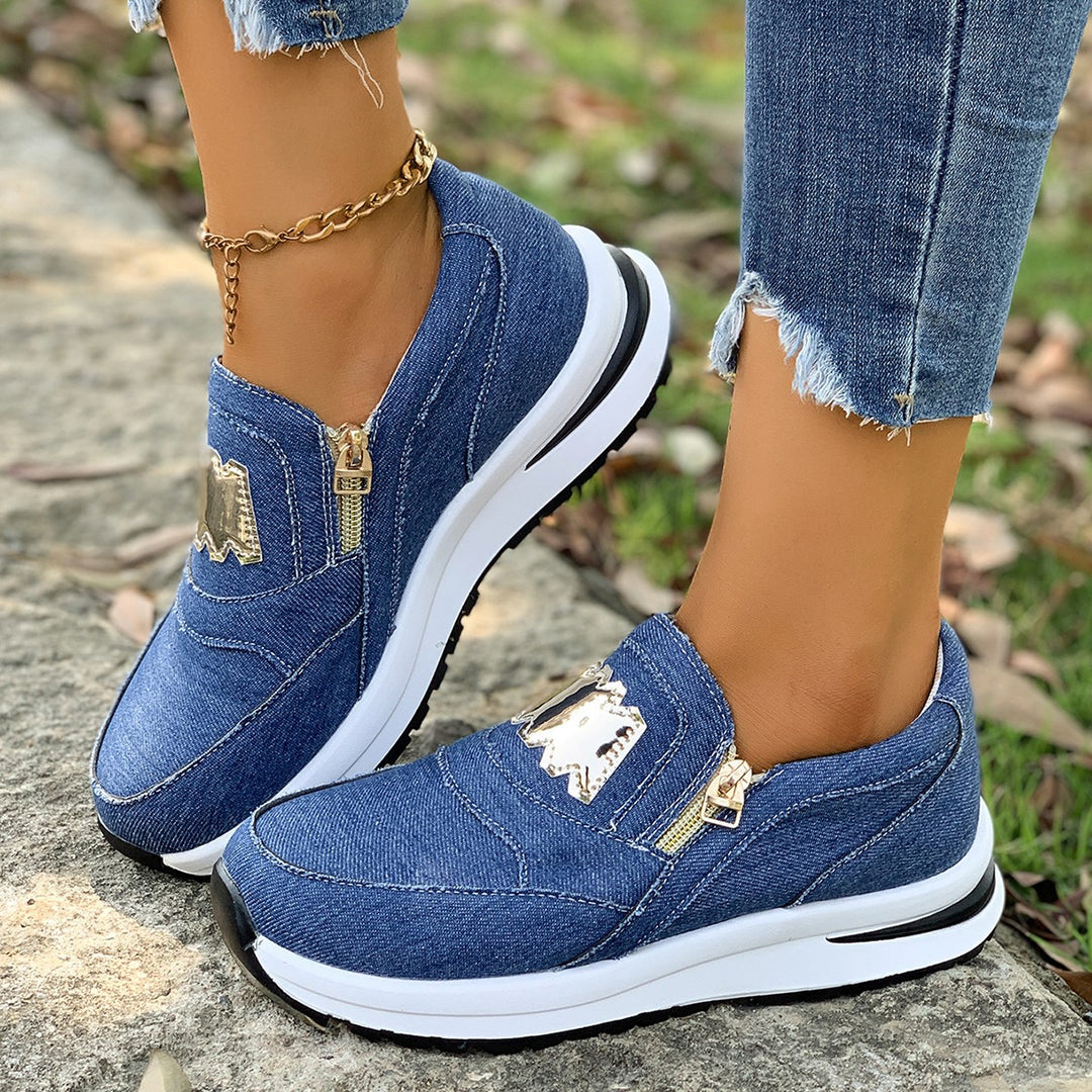 Dame Sportliche Slip-On Sneakers med stilfuld guldaccent og behageligt dæmpningssystem Stilla