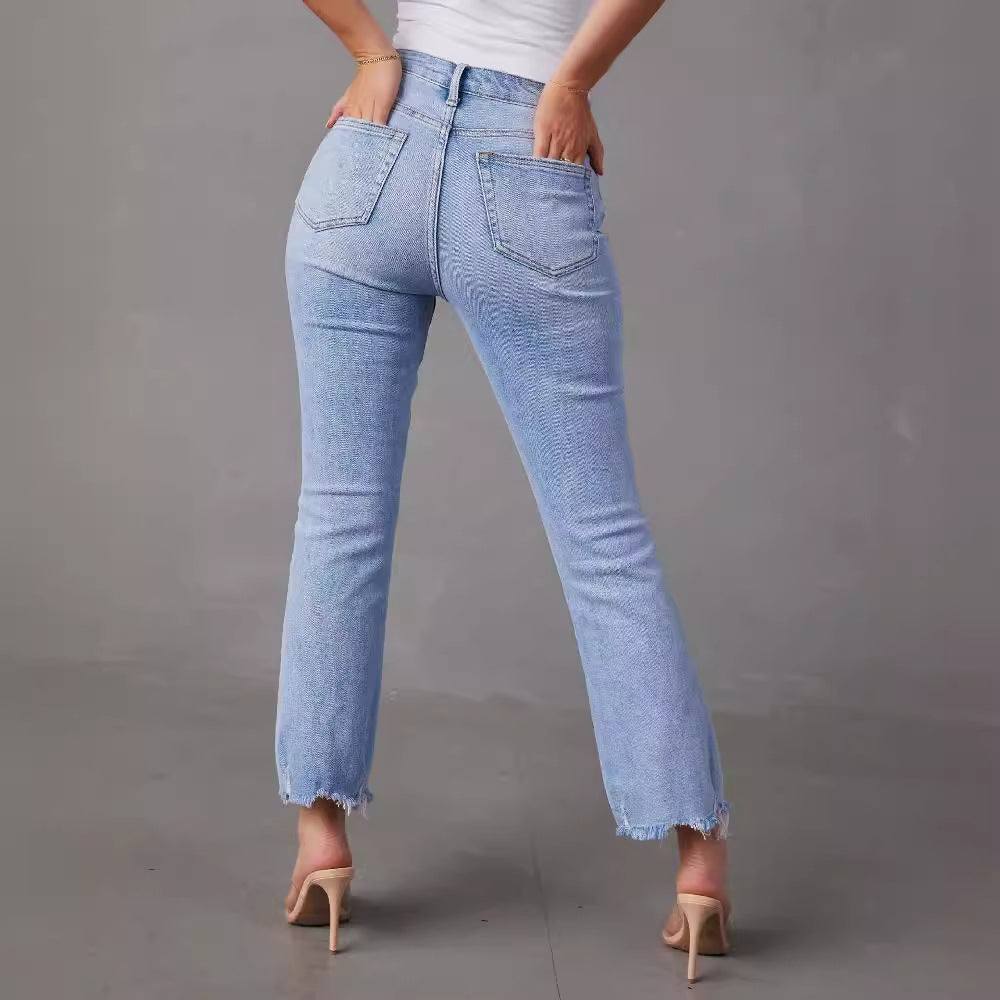 Dame mode højvandsjeans i afslappet vintage-stil med frynset kant Stilla