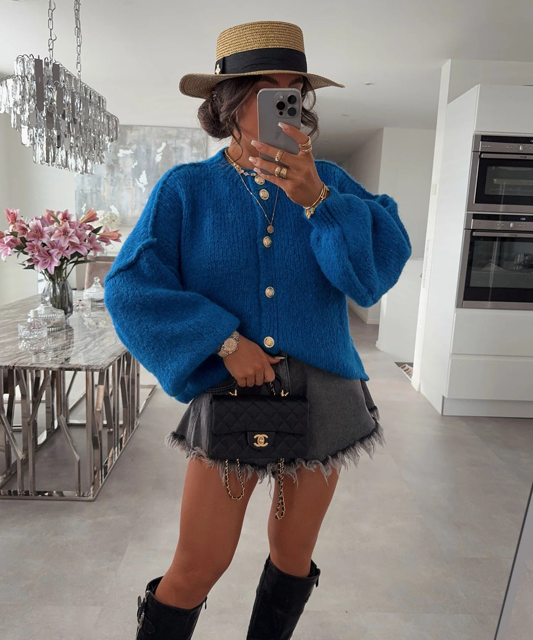 Kvinders fashionable cardigan med oversized ærmer og knapdetaljer Stilla