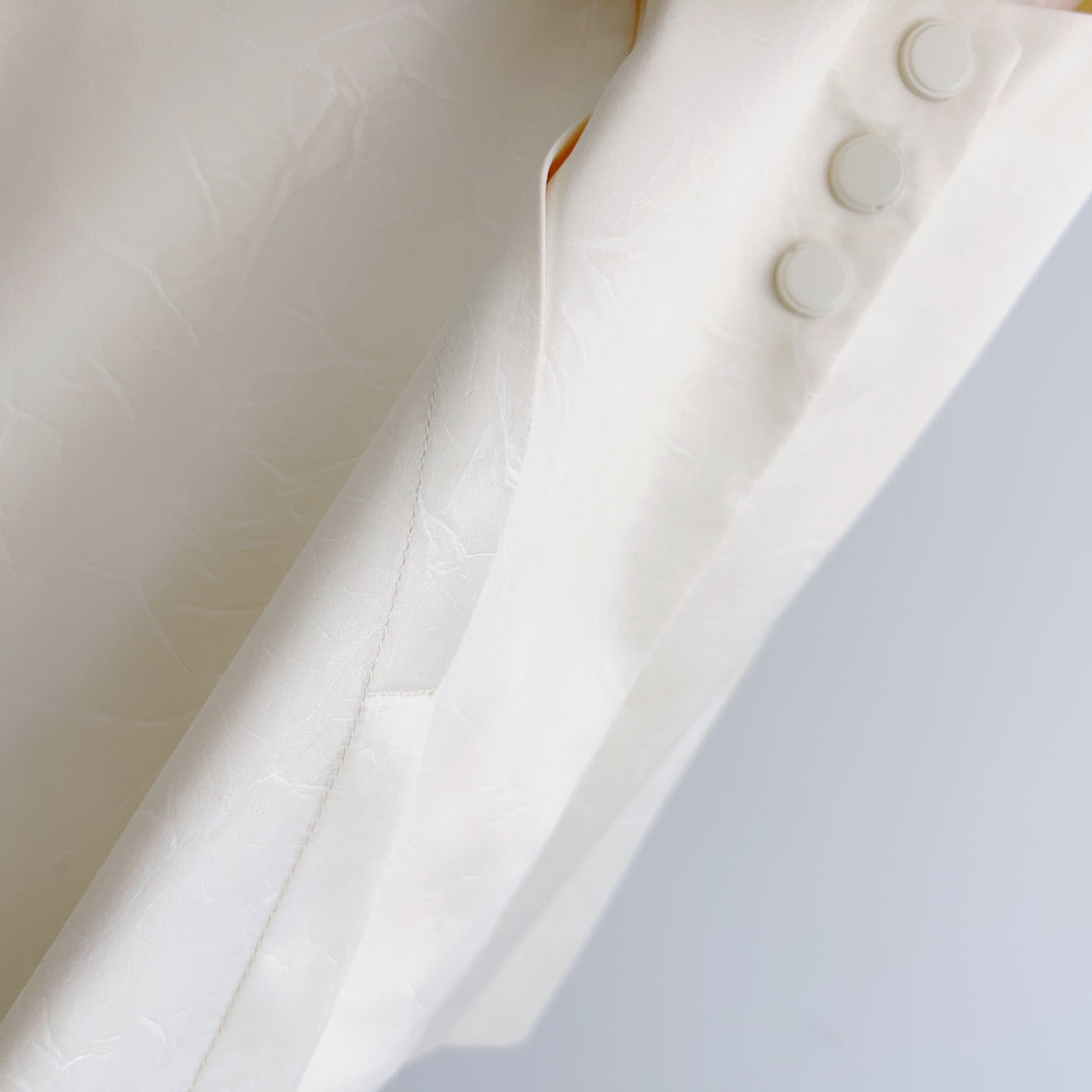 Dame vest i elegant snit med praktiske knapdetaljer Stilla