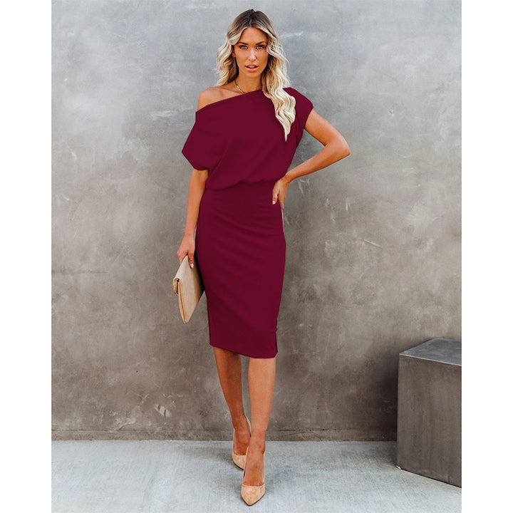 Dame Off-Shoulder Midikjole med Bodycon-pasform Stilla