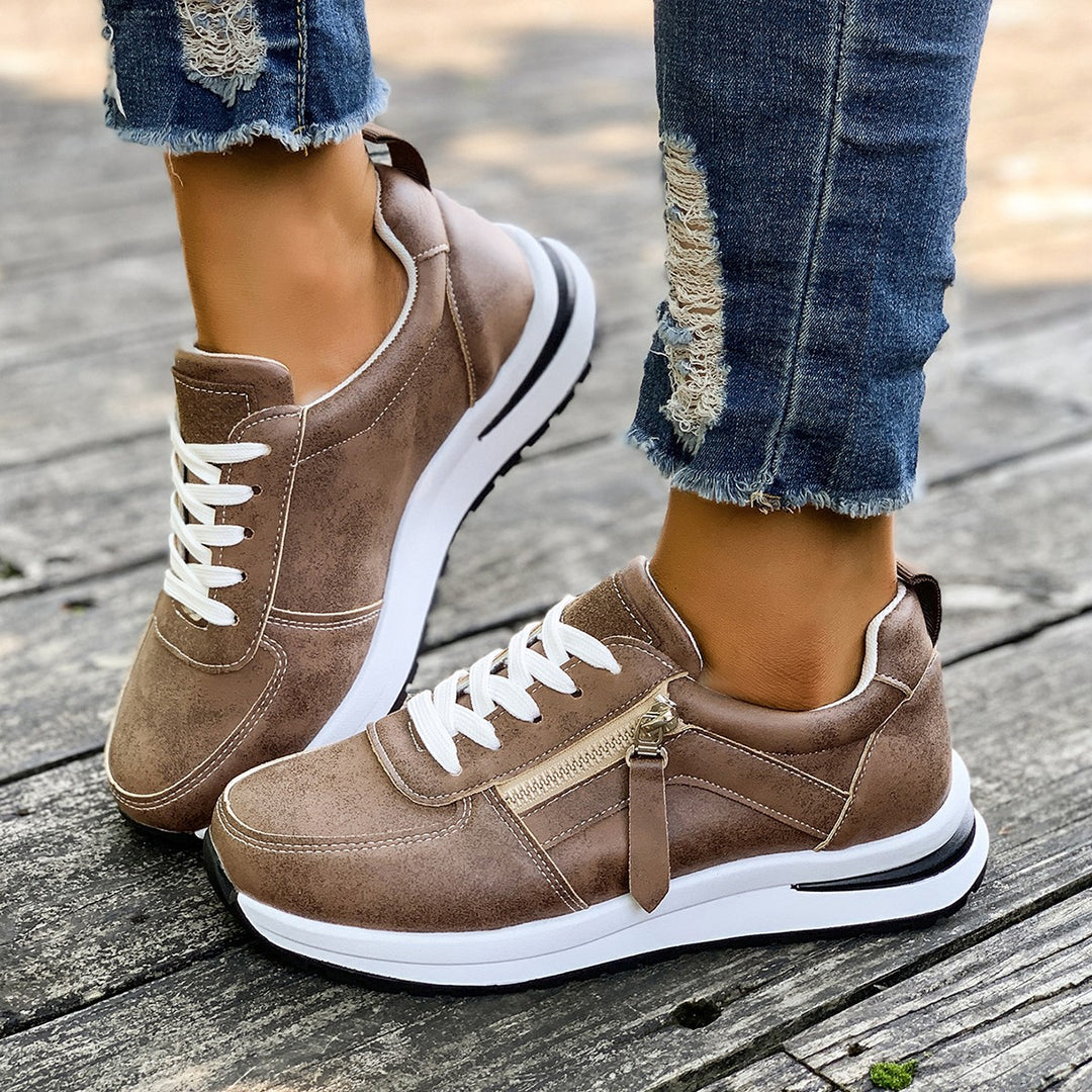 Dame Lace-Up Sneakers med moderne lynlås og behagelig dæmpning Stilla