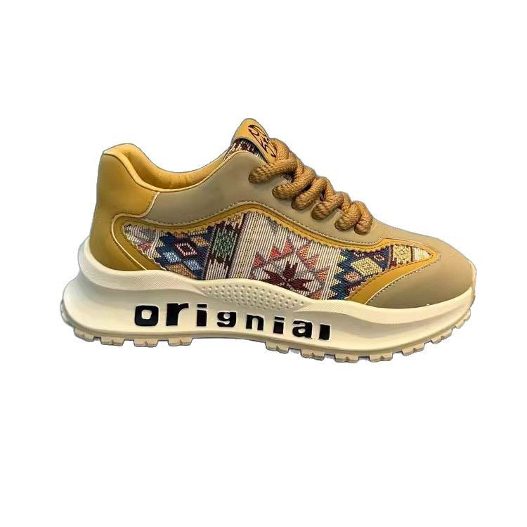 Dame Sportsko med unikt etnisk design Stilla