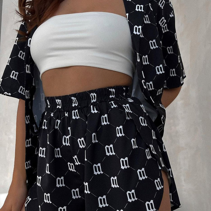 Dame sommerligt sæt med kortærmet top og casual shorts Stilla