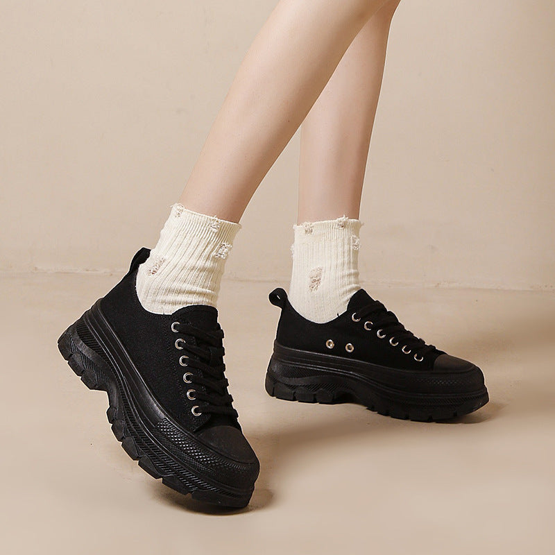 Dame Chunky Sneakers med højt sålprofil og slidstæk overmateriale Stilla