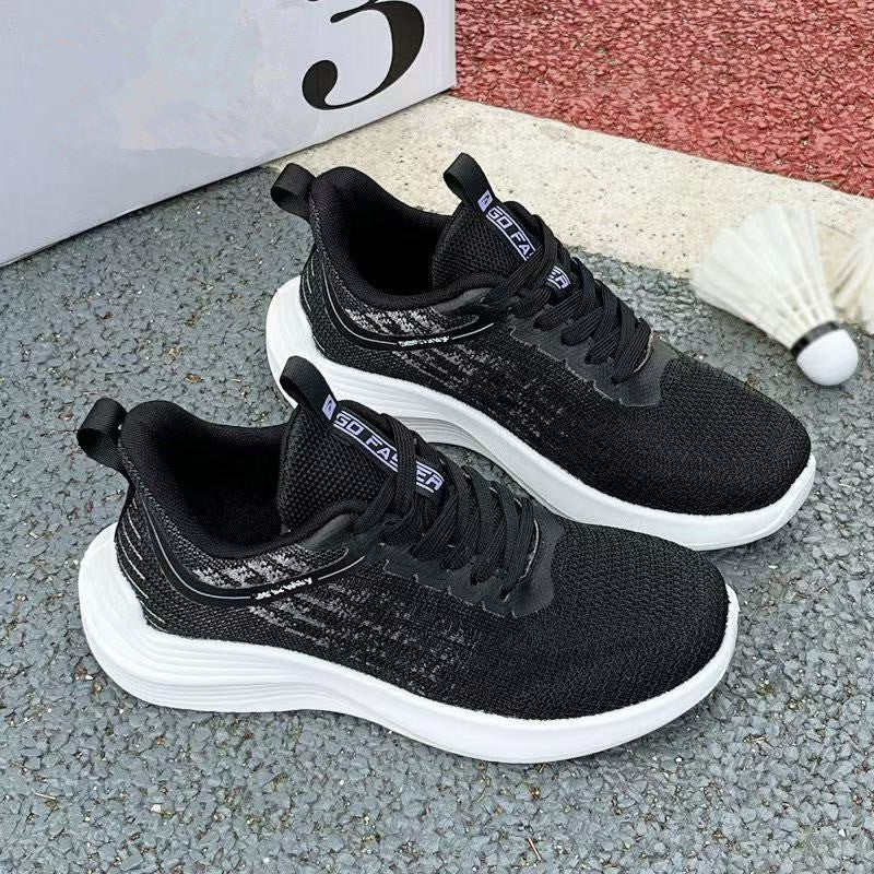 Dame Sporty Sneakers med fleksibelt overmateriale og åndbar struktur Stilla