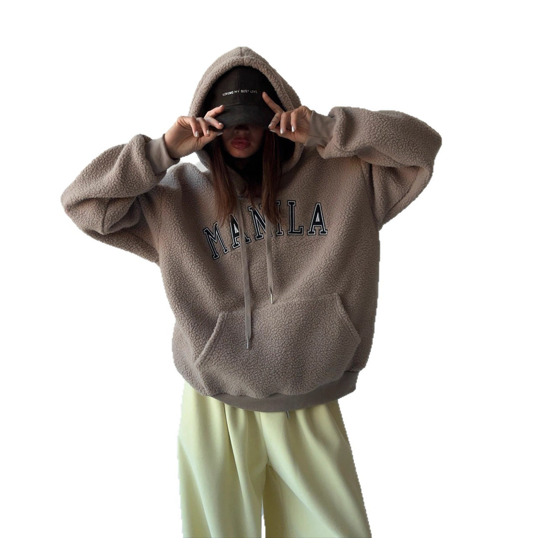 Kvinders oversized fleece hoodie med broderet logo Stilla