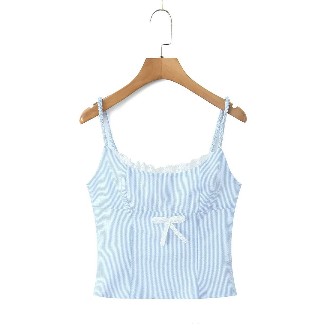 Dame bomuldsblanding crop-top med dekorerede stropper og sart spids kant Stilla