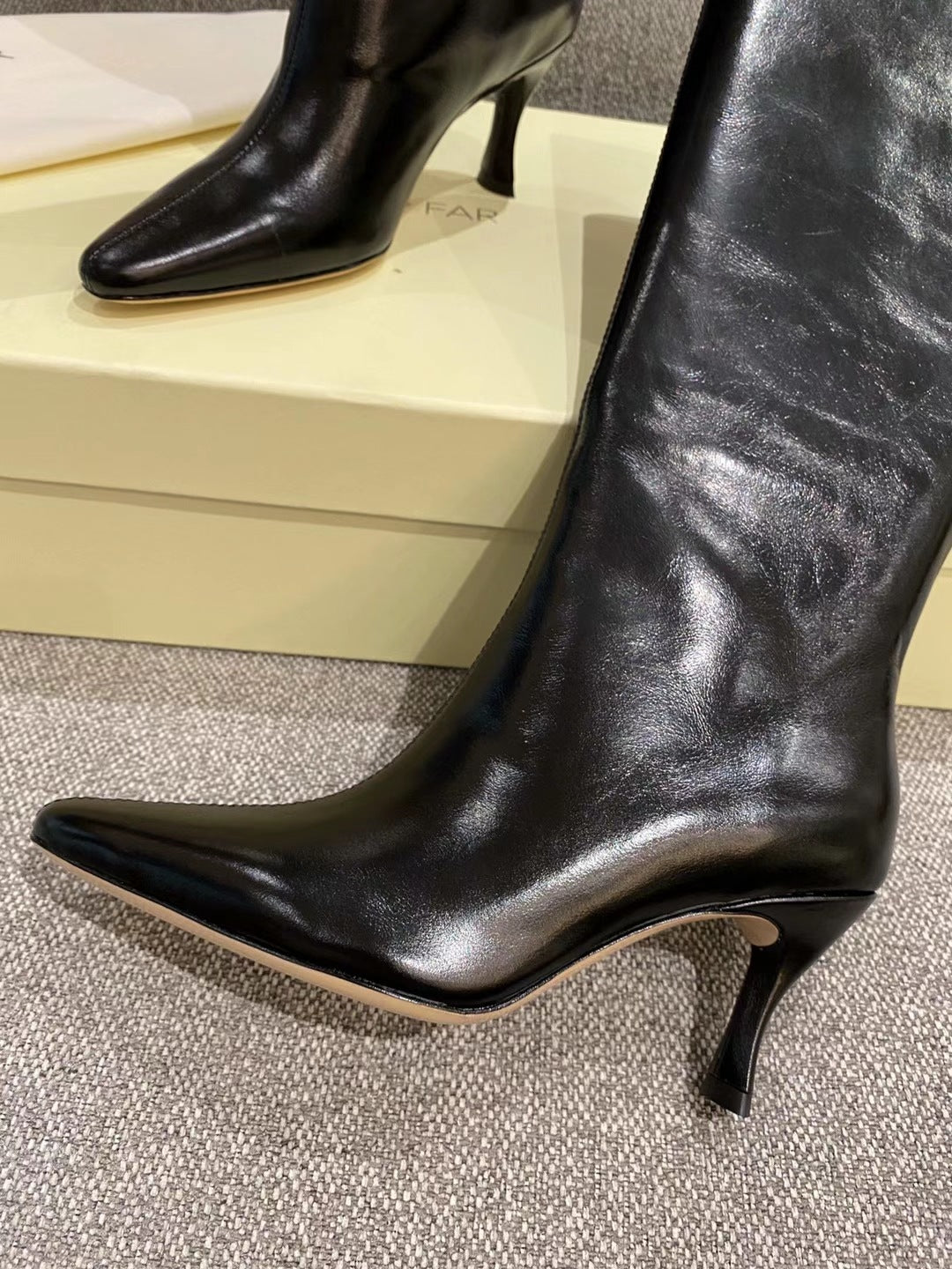 Dame elegante over-knæet stiletto-støvler med enkelt design Stilla