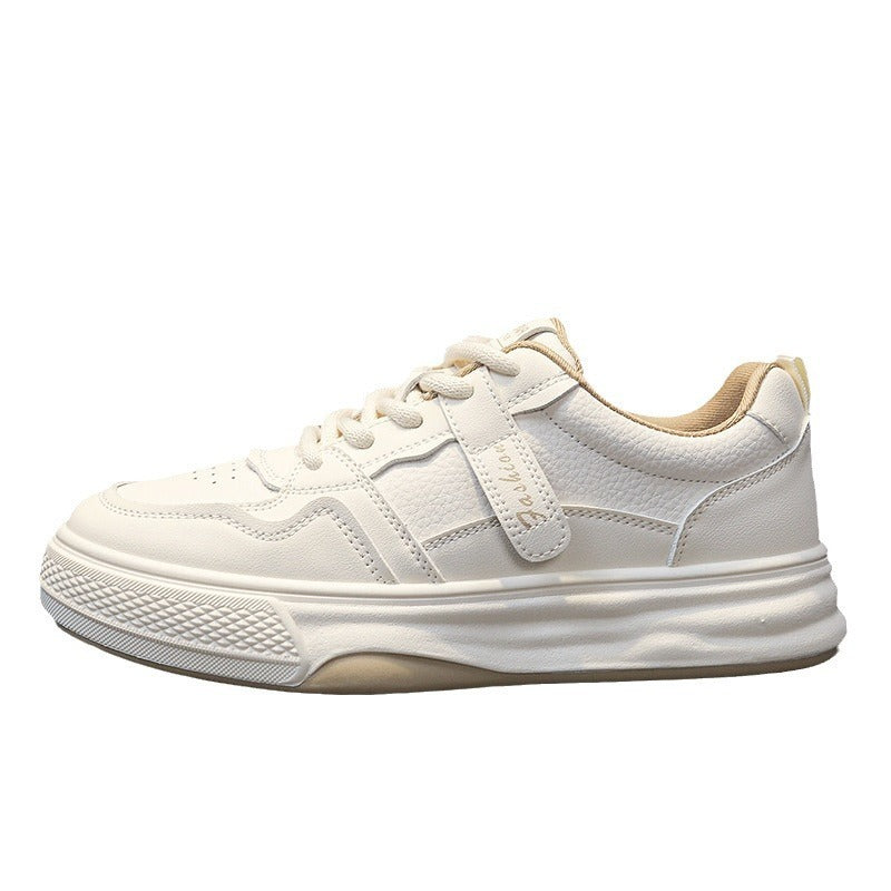 Dame Mode Sneakers i Sport-Chic-Design Stilla