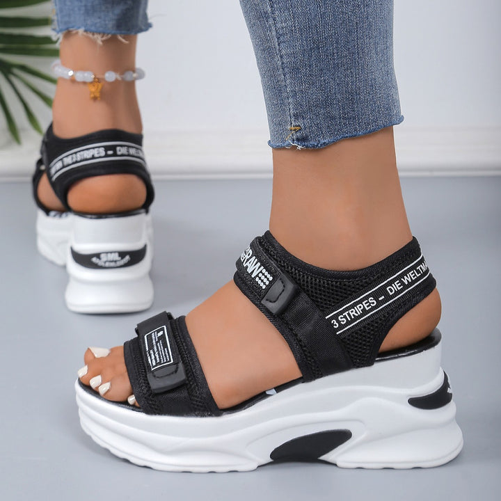 Dame Sporty Sandaler med åndbart overmateriale og behagelig sål Stilla
