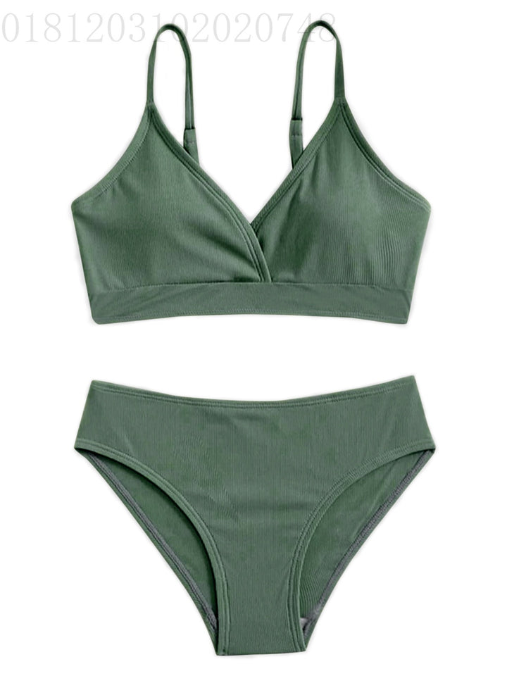 Dame bikini-sæt i moderne indpakningsstil med justerbare stropper Stilla