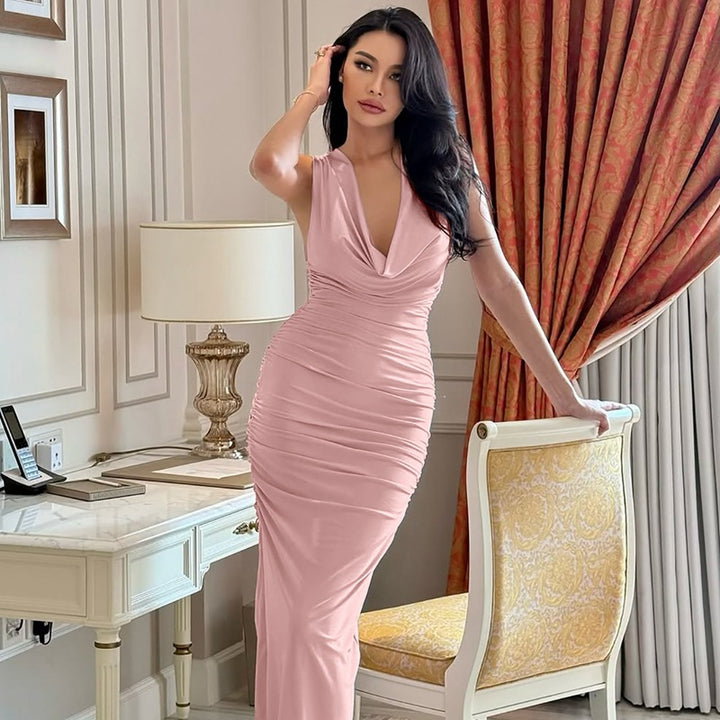 Dame Elegant Langærmet Maxikjole med dyb V-hals og flydende satin-finish Stilla