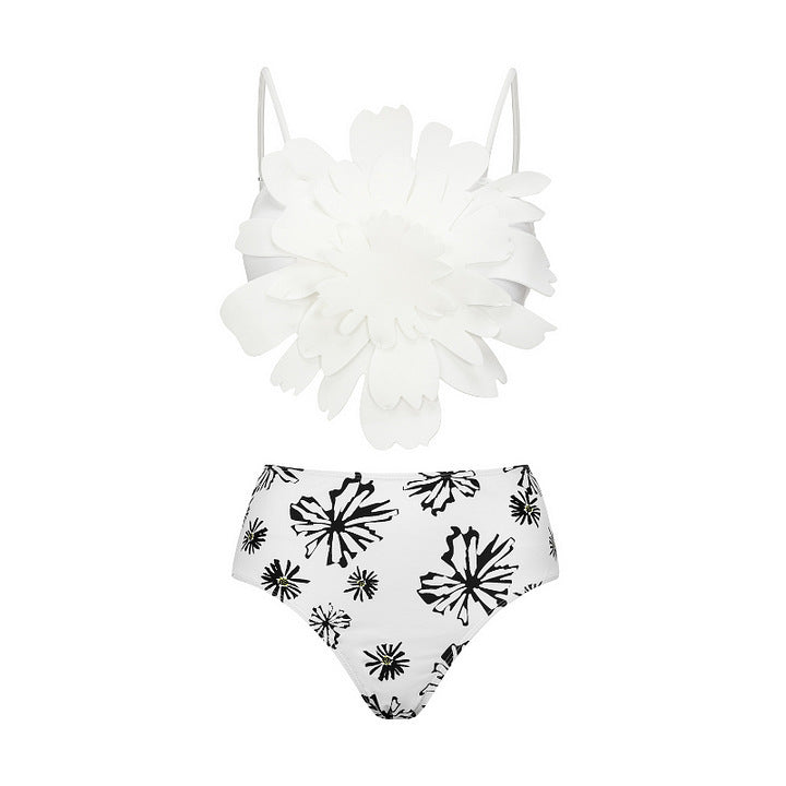 Dame Bikiniset med særlig blomsterdekoration og lang omslagsskjørt Skovae