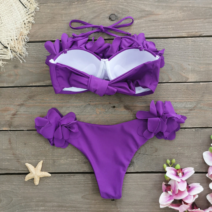 Dame bikini-sæt med blomsterdesign og voluminøse applikationer Stilla