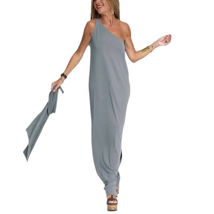 Dame Maxi kjole med asymmetrisk snit og elegant slids Stilla