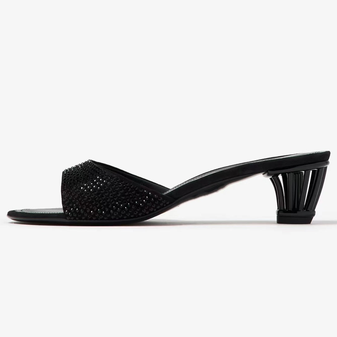 Femme Kryst dekoreret Slide Sandaler med skulpturel hæl Stilla