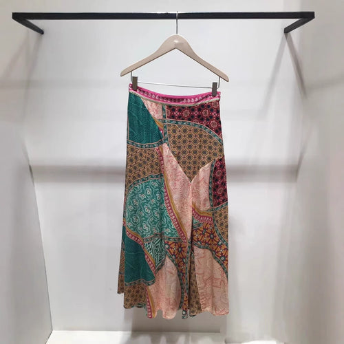 Dame Maxiskørt med kunstnerisk patchwork-design og elastisk talje Stilla