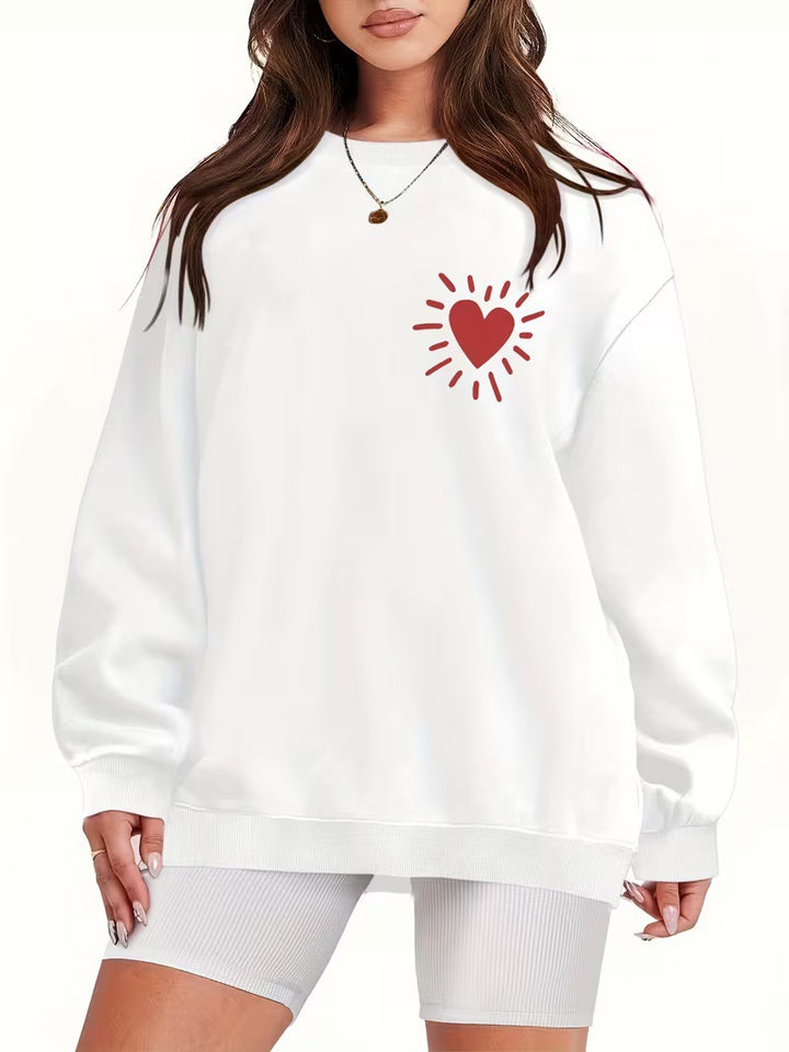 Kvinders sweatshirt med afslappet hjertemotiv og oversized pasform Skovae
