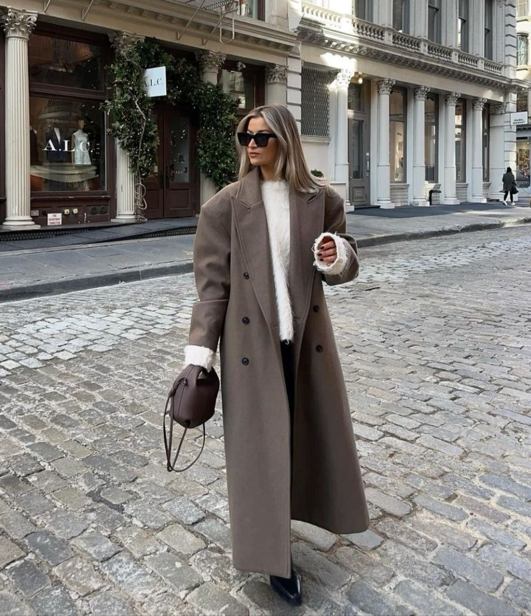 Stilla | Damejakke - Lang trenchcoat med reverskrave