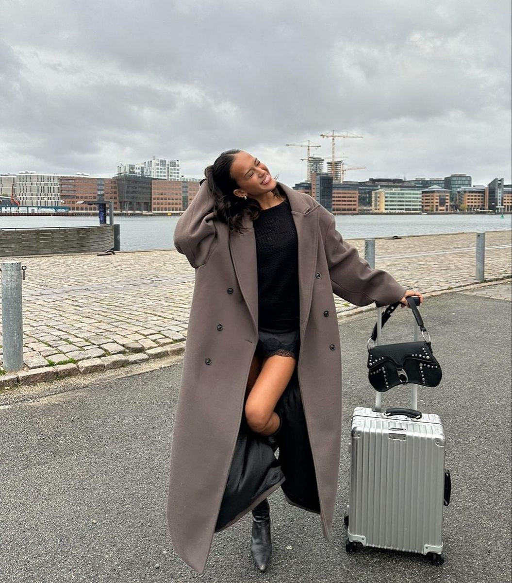 Stilla | Damejakke - Lang trenchcoat med reverskrave