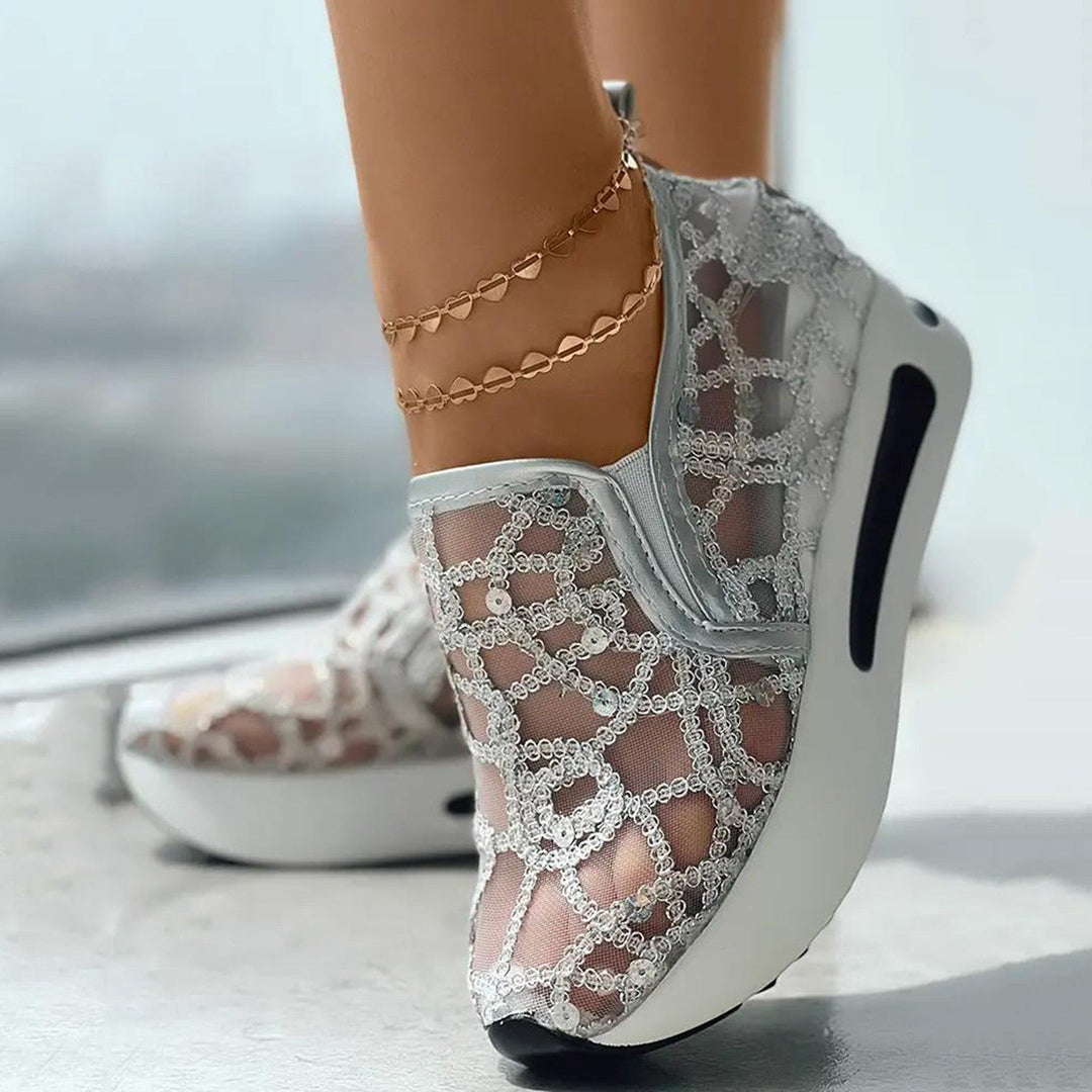 Stilla | Kvinders Blomsterbroderi Mesh Wedge Sneakers