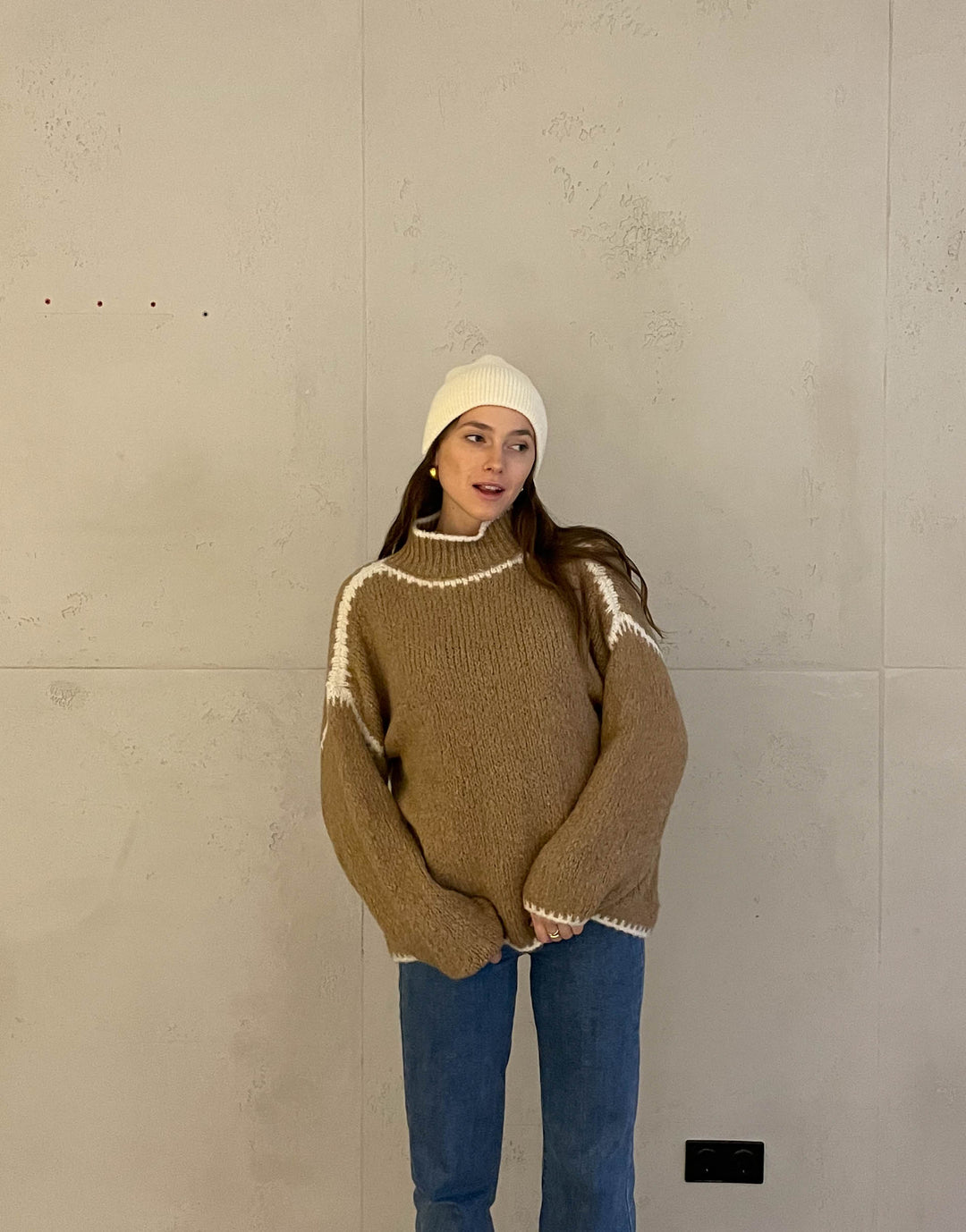 Stilla | Pullover med kontrastsømme