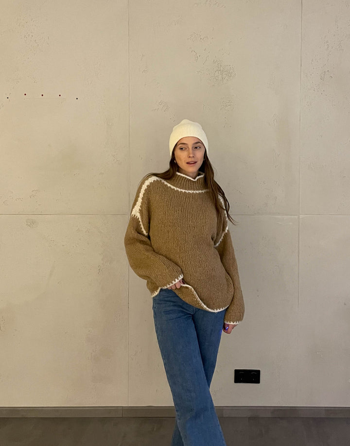 Stilla | Pullover med kontrastsømme