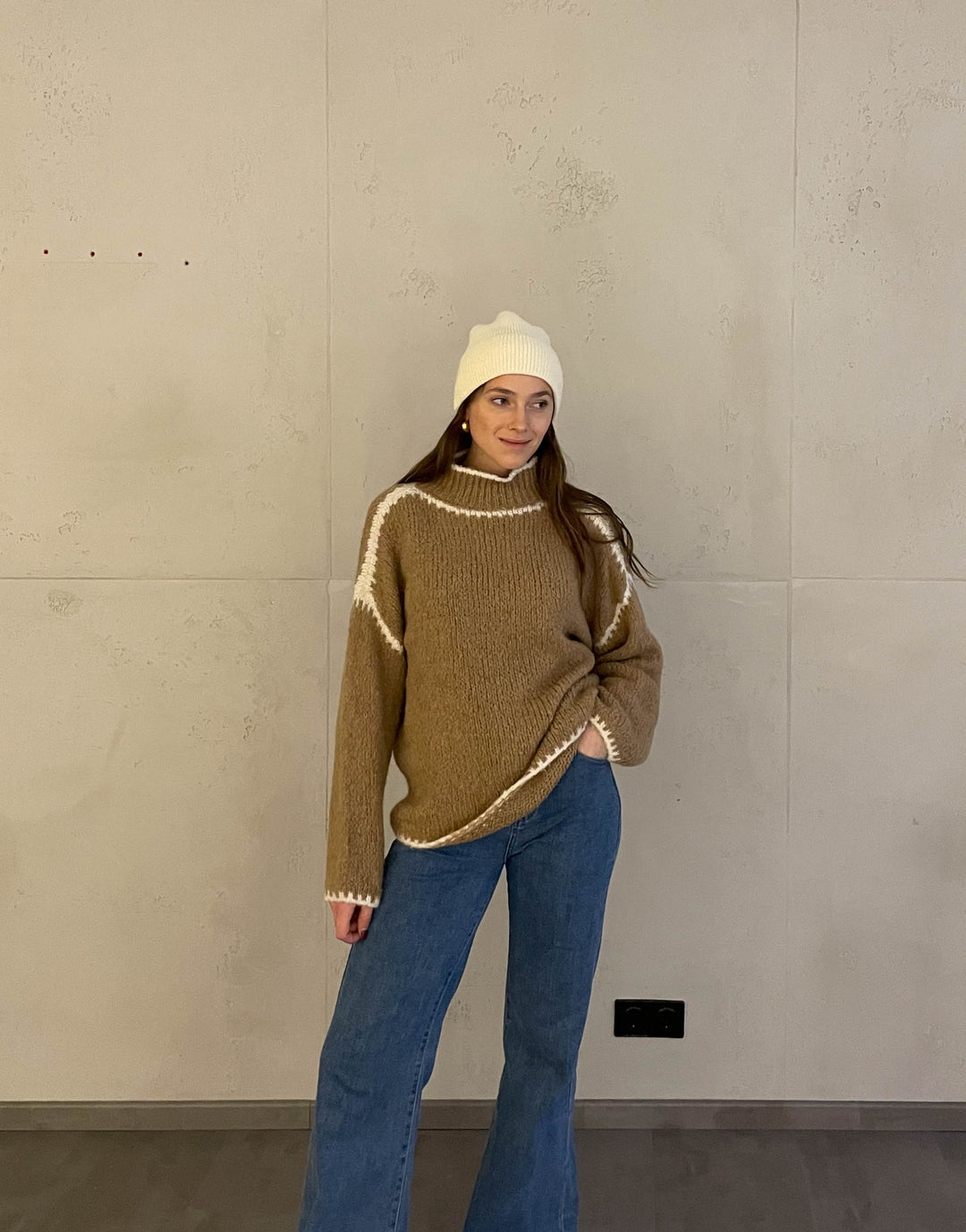 Stilla | Pullover med kontrastsømme