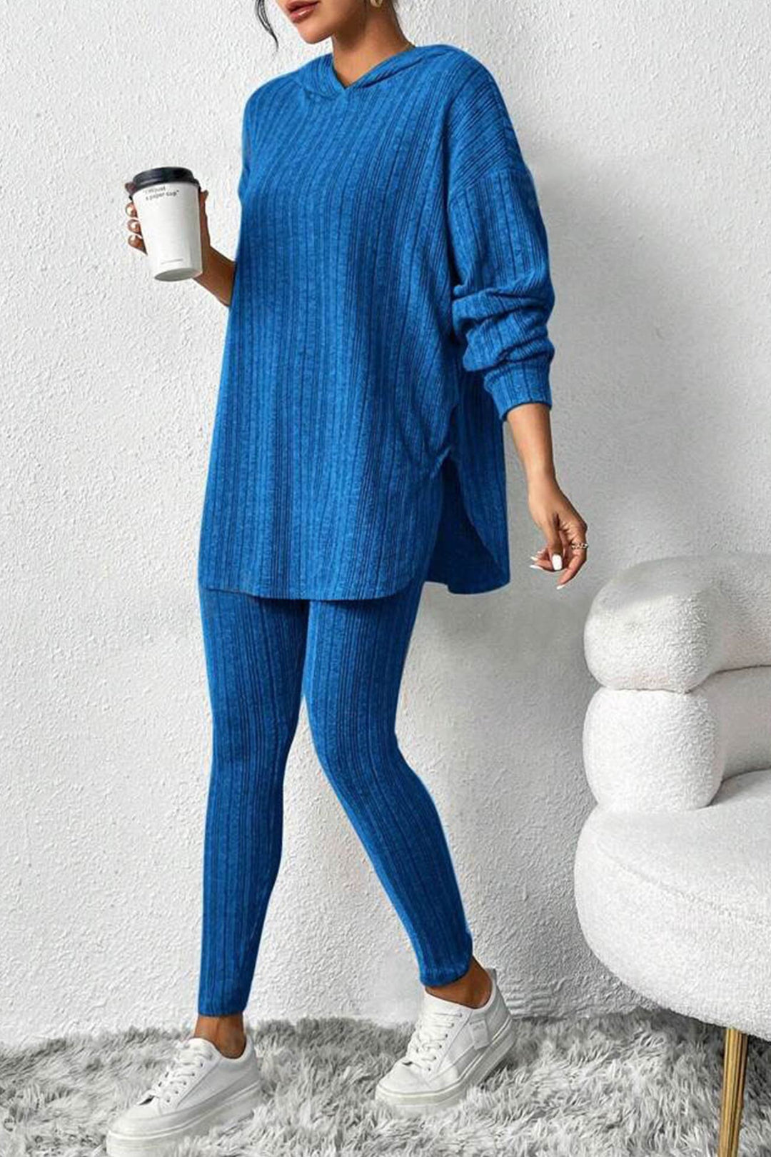 Stilla | Sæt 3/4 leggings med hætte og ribudskæringer