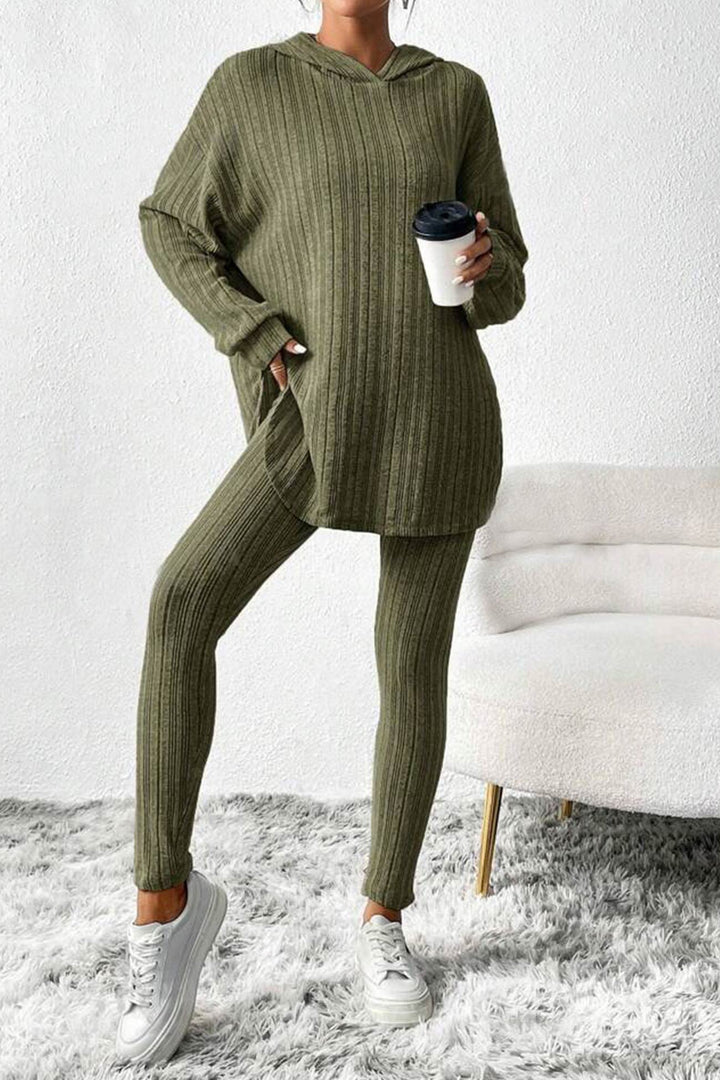 Stilla | Sæt 3/4 leggings med hætte og ribudskæringer
