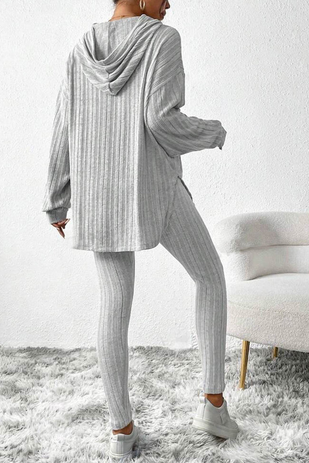 Stilla | Sæt 3/4 leggings med hætte og ribudskæringer
