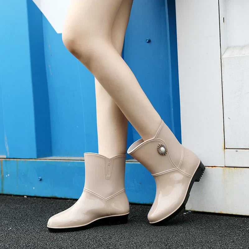Stilla | Dame gummistøvler med floralt detail & profilerede såler