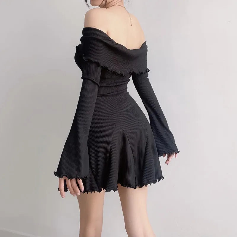 Stilla | Off Shoulder Strikket Sort Kjole