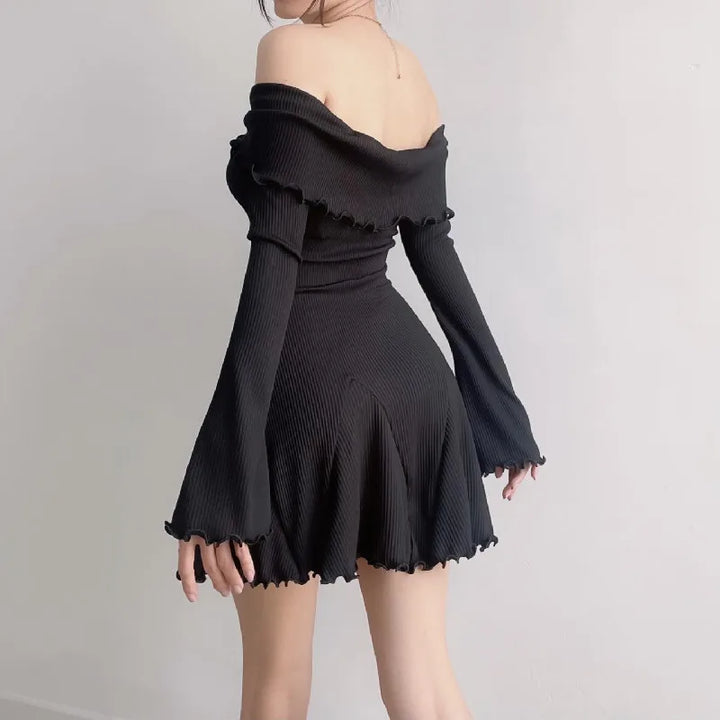 Stilla | Off Shoulder Strikket Sort Kjole