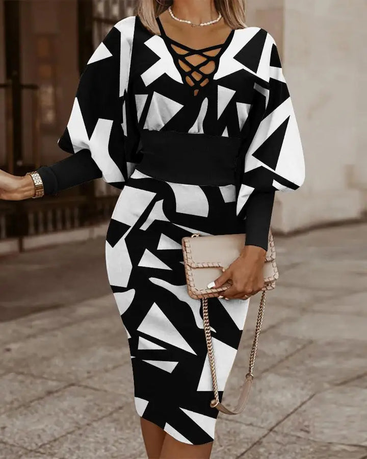 Stilla | Elegant Geometric Print Midi Dress til kvinder