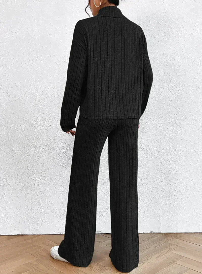 Stilla | Strikket bukser og rullekrave sweater til damer